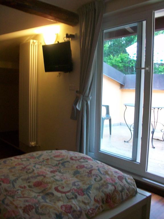 B&B L'Albero Maestro Orsenigo Pokój zdjęcie